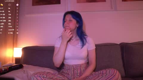 Snapshot of sleepingsonya chatting on September 30, 8:24 pm Sonya online show from September 30, 8:24 pm