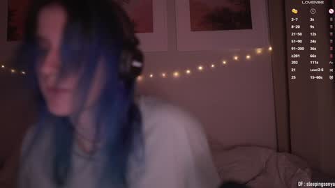 Snapshot of sleepingsonya chatting on December 23, 9:08 pm Sonya online show from December 23, 9:08 pm