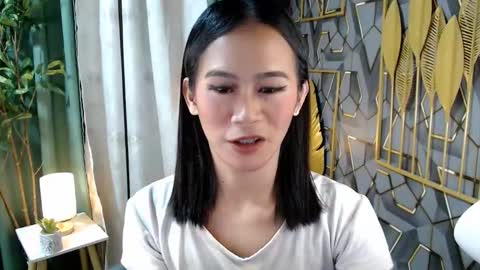 mia online show from November 6, 10:04 pm