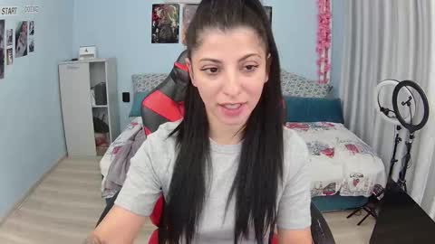 Snapshot of small_horny_girl chatting on October 21, 6:28 am small_horny_girl online show from October 21, 6:28 am