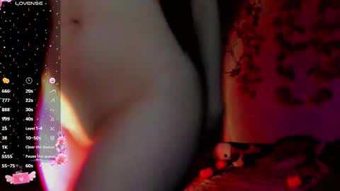 Snapshot of smallimpmeili chatting on October 6, 8:24 pm smallimpmeili online show from October 6, 8:24 pm