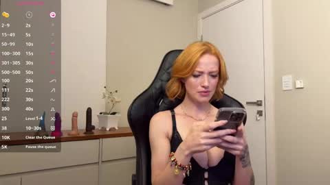 Emily Burns online show from April 21, 5:31 pm