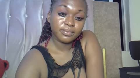 smiley_berry online show from November 2, 12:14 am