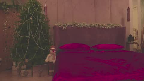 Mia online show from January 14, 7:02 am