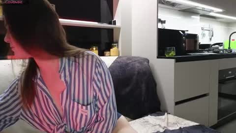 smilym online show from November 9, 2:46 pm