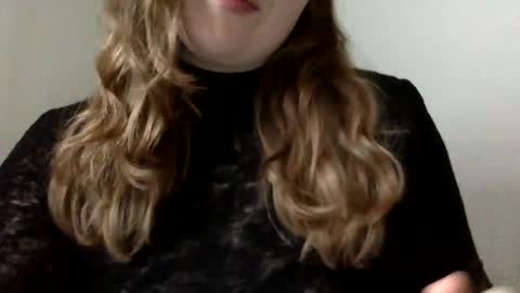 smokeshow3 online show from March 3, 6:31 pm