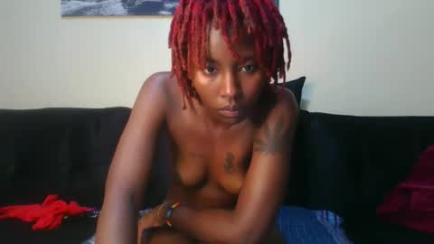 sneecat online show from April 21, 1:42 am