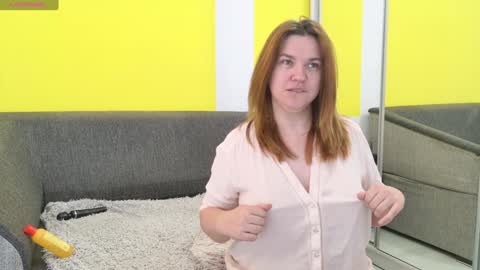 snowflakec online show from December 6, 11:46 pm