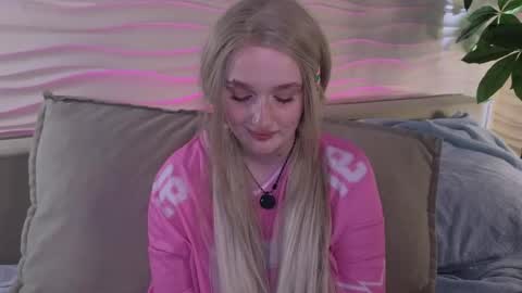 Ellie online show from May 31, 6:08 am