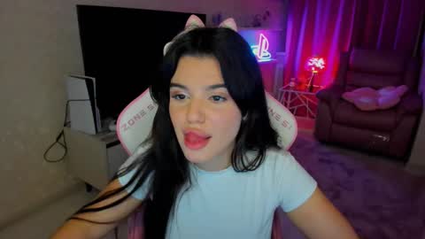 snowingwinter online show from October 15, 10:34 pm