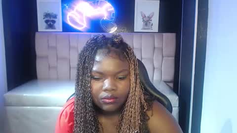 soffia_b online show from September 19, 3:16 am