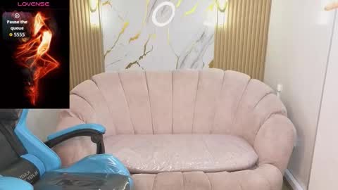 soffia_b online show from November 25, 11:16 pm