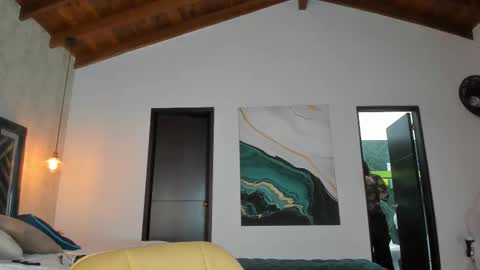 Sofi online show from December 4, 11:34 am