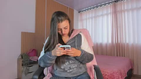 Sofia online show from February 19, 1:06 pm