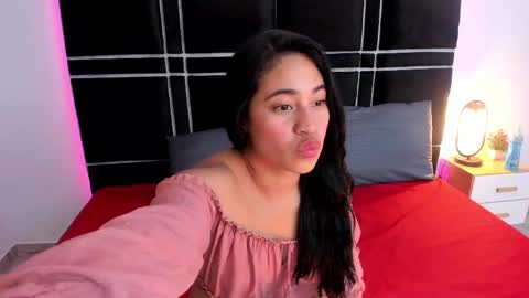 sofia__ll online show from January 6, 7:50 pm