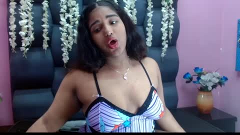 Snapshot of sofia_hernandeez_ chatting on February 9, 2:38 am Sofi online show from February 9, 2:38 am