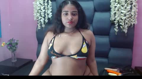 Snapshot of sofia_hernandeez_ chatting on February 4, 2:39 am Sofi online show from February 4, 2:39 am