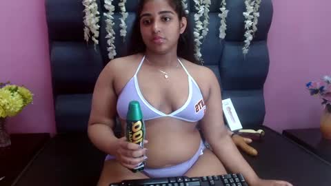 Snapshot of sofia_hernandeez_ chatting on February 23, 2:35 am Sofi online show from February 23, 2:35 am