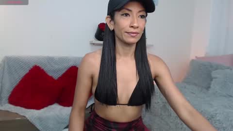 Sofi online show from October 13, 8:44 pm