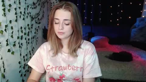 Snapshot of sofia_rosemary chatting on September 12, 2:57 pm sofia_rosemary online show from September 12, 2:57 pm