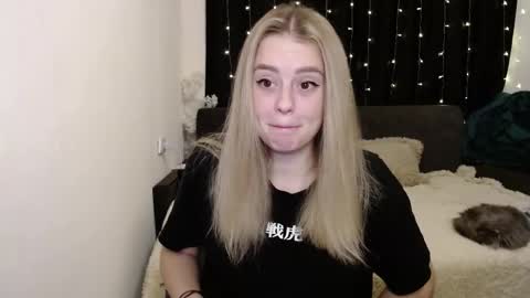 Snapshot of sofia_rosemary chatting on December 11, 11:19 am sofia_rosemary online show from December 11, 11:19 am