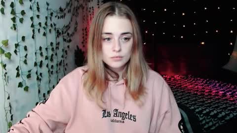 Snapshot of sofia_rosemary chatting on October 12, 5:59 pm sofia_rosemary online show from October 12, 5:59 pm