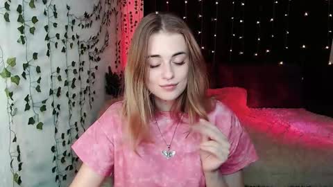 Snapshot of sofia_rosemary chatting on October 8, 1:59 pm sofia_rosemary online show from October 8, 1:59 pm