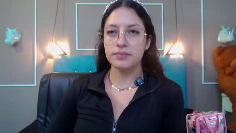 Sofa online show from November 10, 12:11 pm