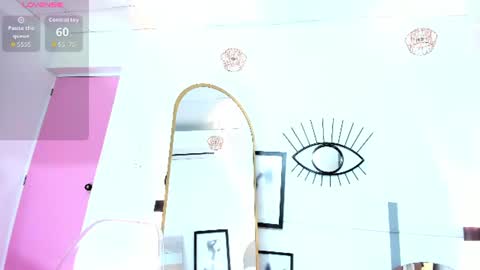 sofiaangel18 online show from June 17, 11:50 pm