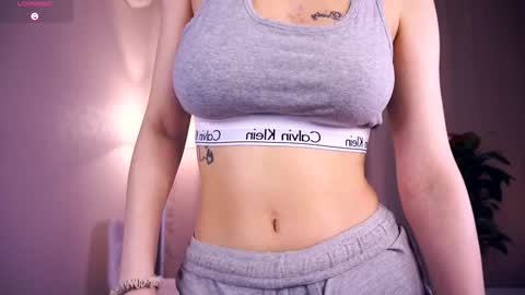 Hi My name is Sofia Welcome to my room Please thumbs up - its important online show from September 25, 6:45 am