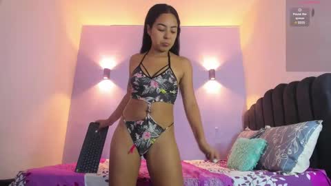 Snapshot of sofiaclaus_19 chatting on February 20, 4:18 am Sofia online show from February 20, 4:18 am