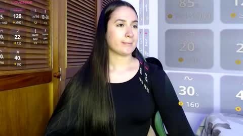 sofiaduque_26 online show from November 2, 10:35 pm