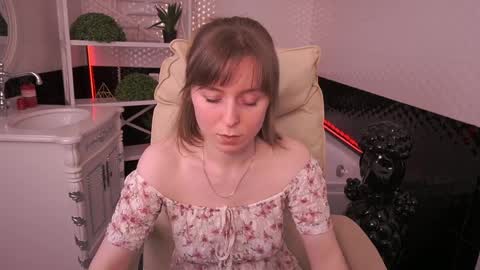 SofiaLuxuryy online show from April 3, 3:32 pm