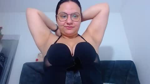 sofiamooon_ online show from February 24, 3:38 am