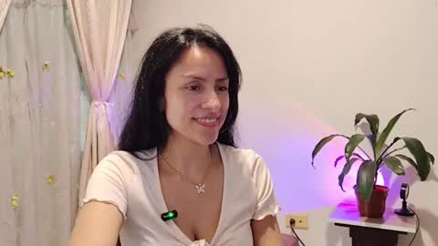 Sofi Bella online show from February 21, 8:20 pm