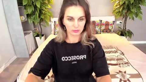 Sofi online show from September 9, 8:08 pm