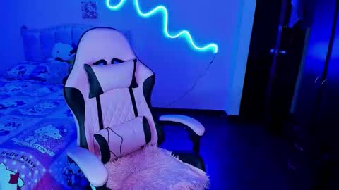 SOFI online show from February 3, 9:25 am