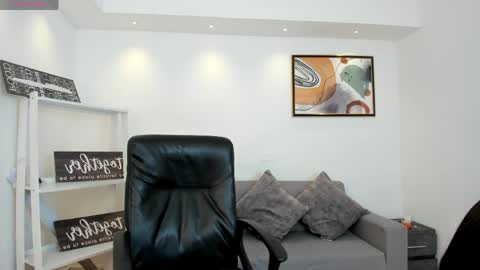 Sofiia  Everyday From 1400 to 2200 Col Time online show from April 16, 7:02 pm