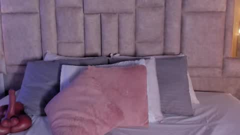 Sofia online show from September 14, 12:08 am