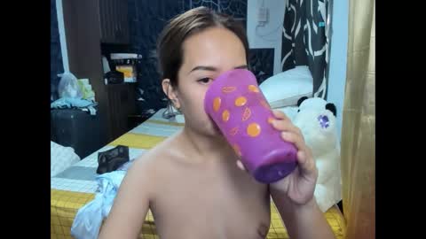 Snapshot of soft_angel8 chatting on October 2, 6:29 am Angel online show from October 2, 6:29 am