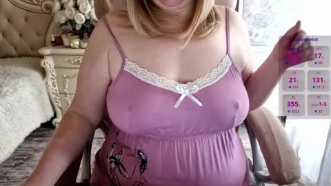 Hi Im Sofia             online show from September 26, 1:09 pm