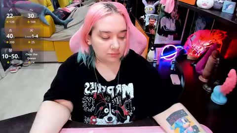 Sofie online show from April 15, 3:40 am