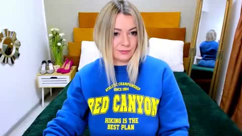 Softpleasurex online show from February 17, 7:14 am