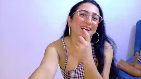 sole_softmilf online show from June 11, 11:45 pm