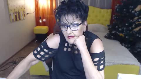 sondrariddle online show from November 24, 3:19 am