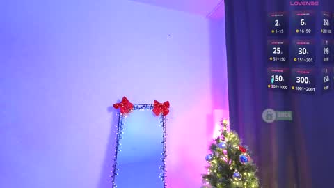 Snapshot of sonia__rose chatting on December 28, 4:09 pm Sonia online show from December 28, 4:09 pm