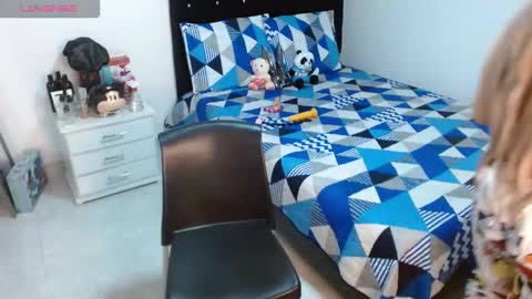 sonialatin69 online show from October 1, 4:23 pm