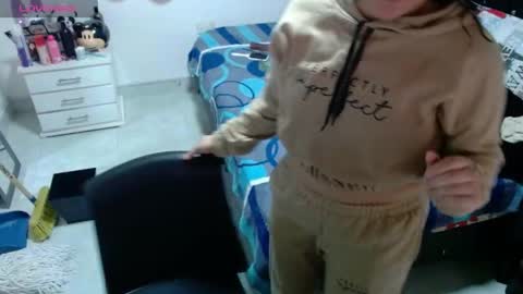 sonialatin69 online show from April 15, 12:28 pm