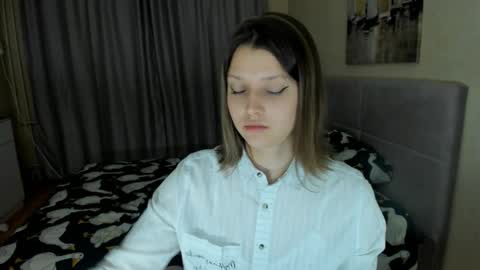 Snapshot of soninex chatting on September 17, 5:44 pm SoniNex online show from September 17, 5:44 pm