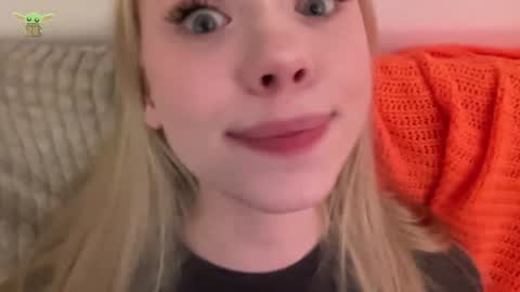 Sonya  Instagram   Twitter sonyaplushgirl  OnlyFans sonyaplush online show from December 11, 8:50 pm